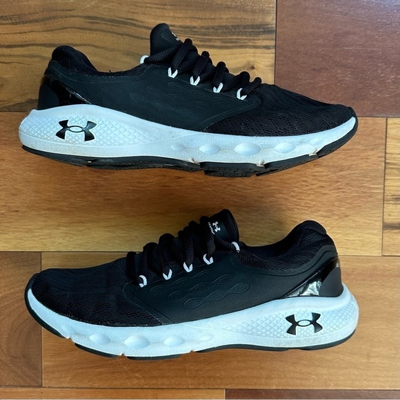 Under Armour Vantage Sneakers - Picture 1 of 8
